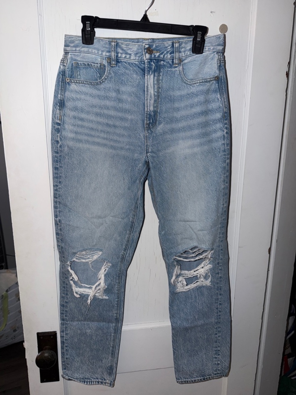 American Eagle Blue Distressed Mom’s Jeans